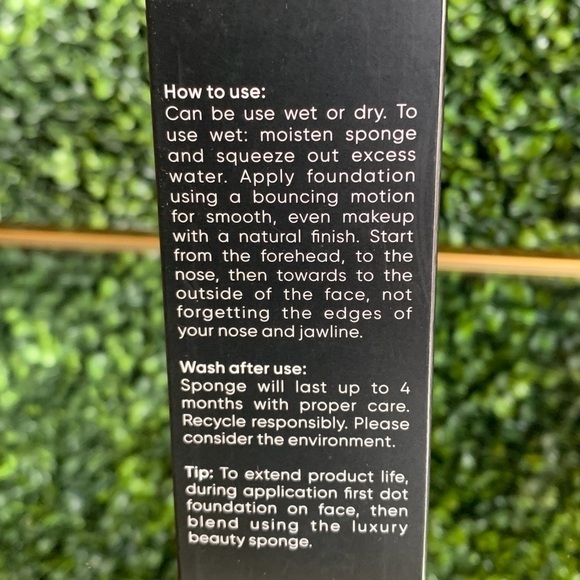 Elaina Badro Luxury Beauty Sponges | NEW | Makeup Blender Set of 2 - Picture 4 of 6